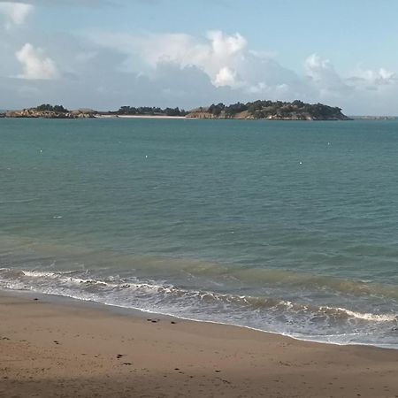 La Ville Es Colins Beaussais Sur Mer 外观 照片